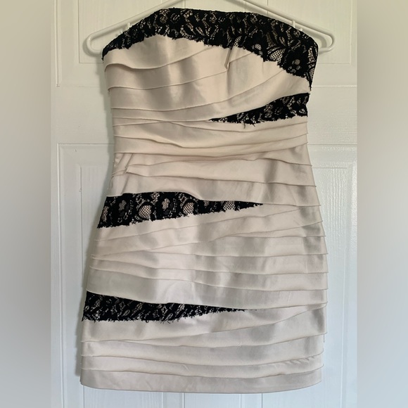 BEBE strapless lace detail dress size XS - Picture 1 of 3